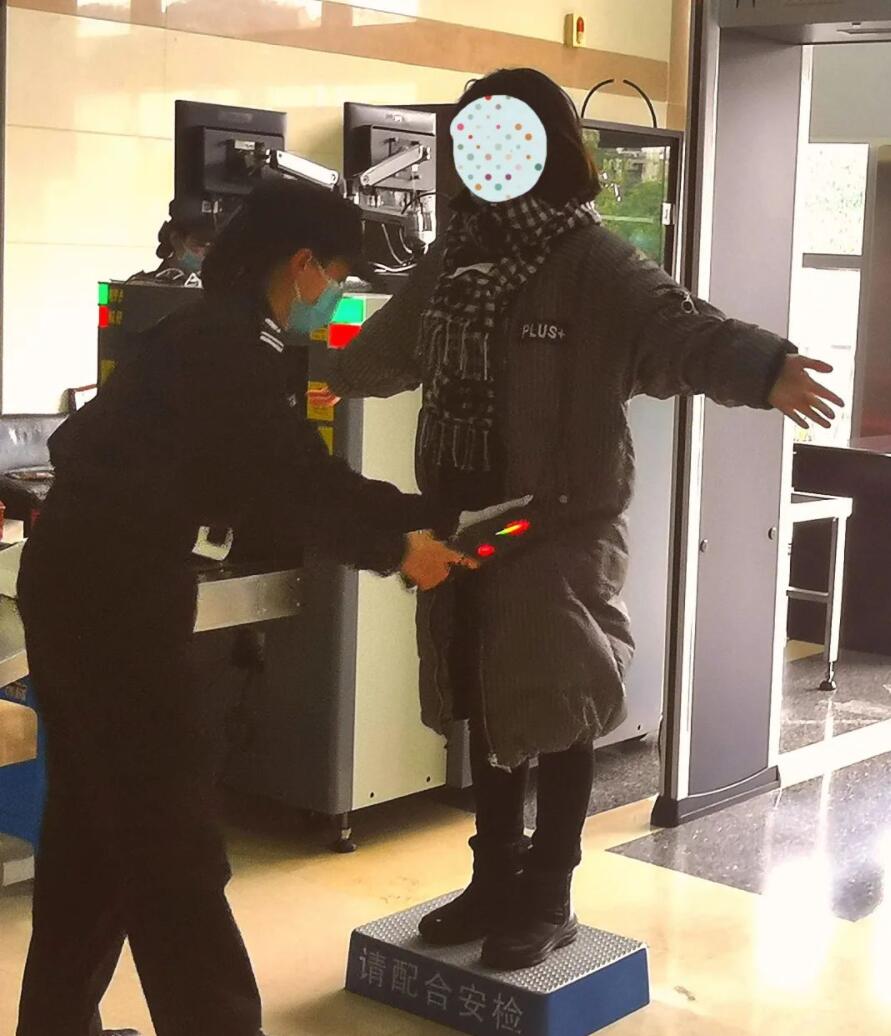 法院安檢為啥那么嚴？看完這幾張圖你就全明白了