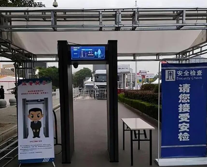 3-學(xué)校設置安檢門(mén)的必要性.jpg